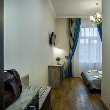Mini Hotel Barvy Lvova On Horodotska St. 외부 사진