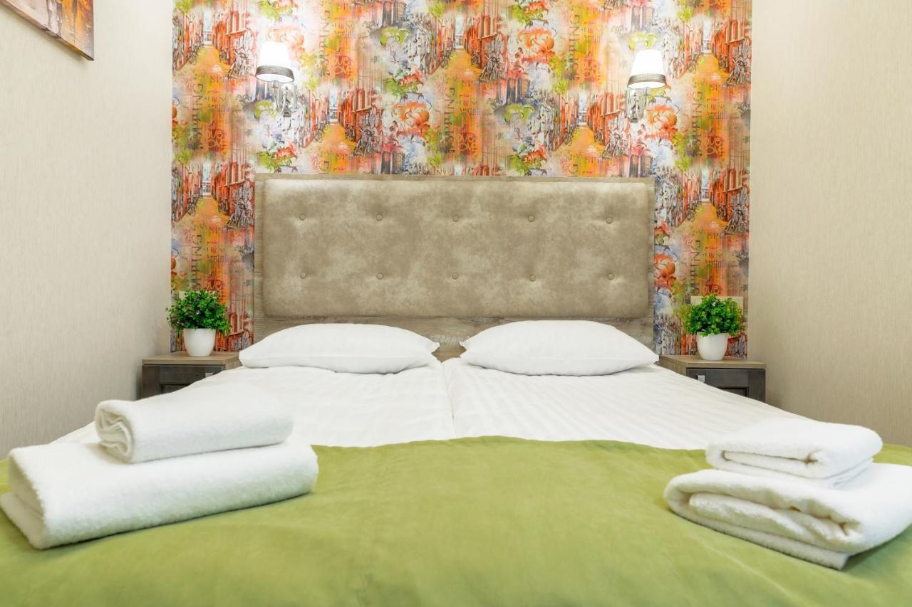 Mini Hotel Barvy Lvova On Horodotska St. 외부 사진
