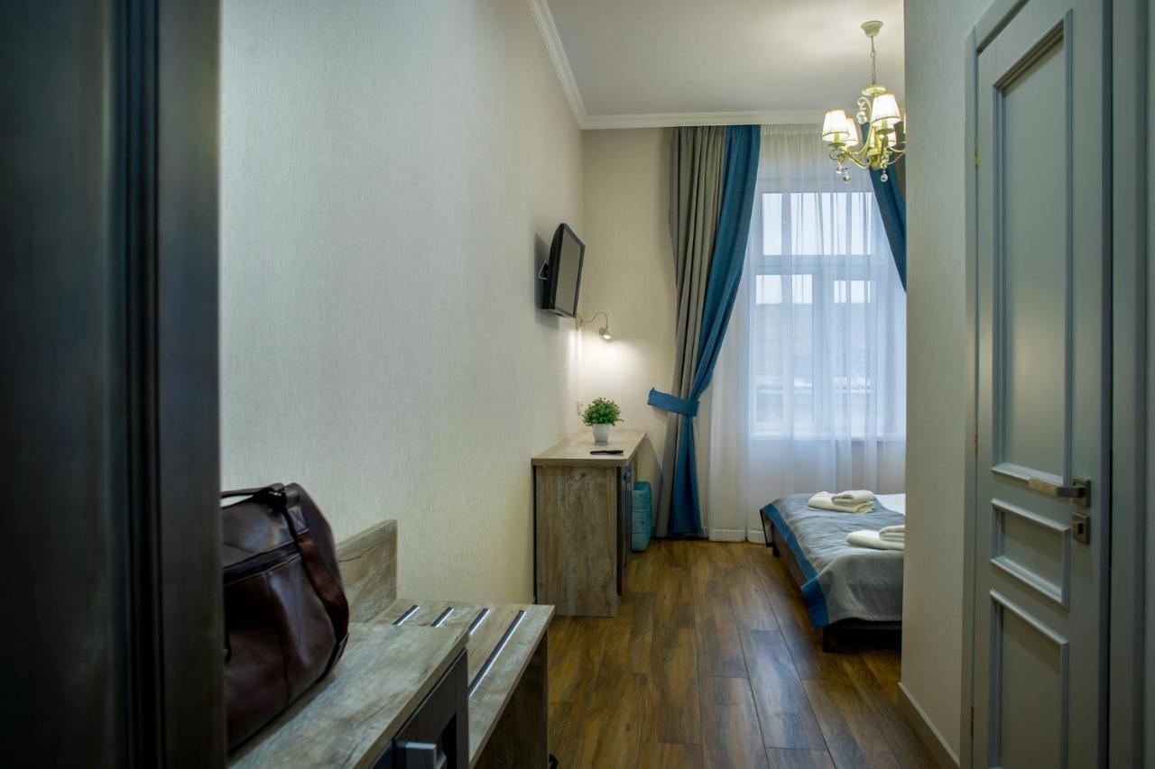Mini Hotel Barvy Lvova On Horodotska St. 외부 사진