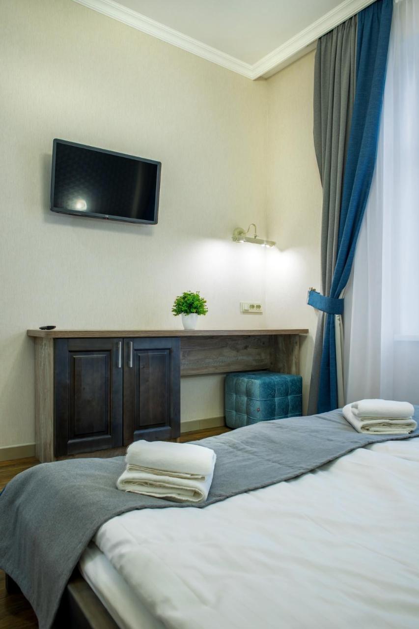 Mini Hotel Barvy Lvova On Horodotska St. 외부 사진