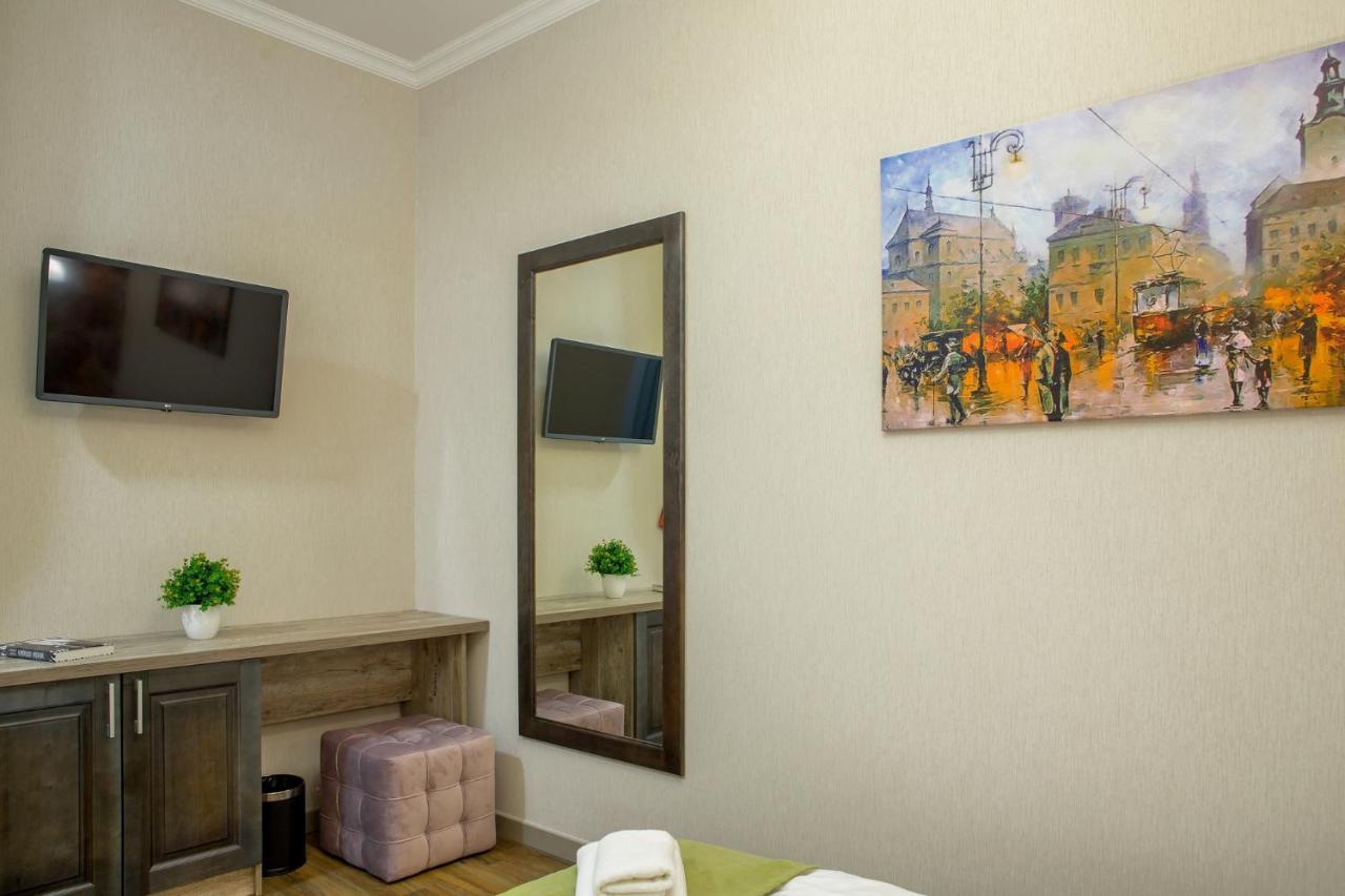 Mini Hotel Barvy Lvova On Horodotska St. 외부 사진